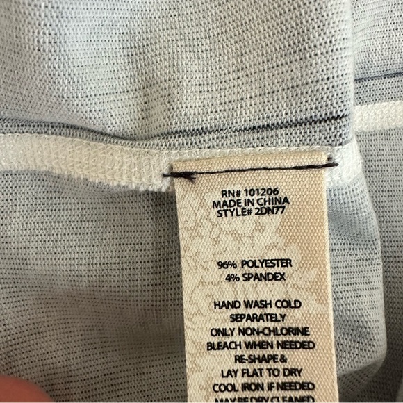 Soft Surroundings Blue Printed Turtleneck Medium - Picture 15 of 15